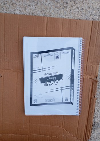 Bej ve Gri Renkli Soru Bankası Kitabı