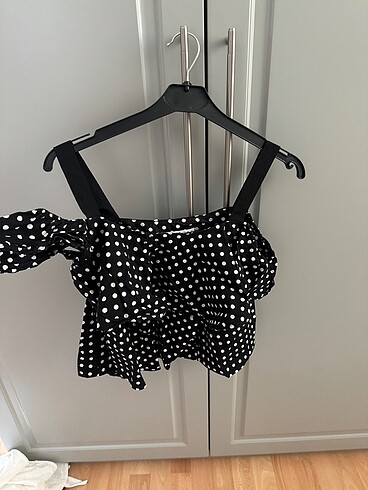 Zara puantiye bluz