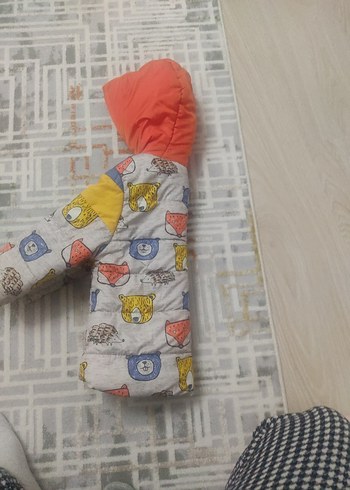 Kapüşonlu, baskılı, kürklü gri çocuk mont - Görsel 3