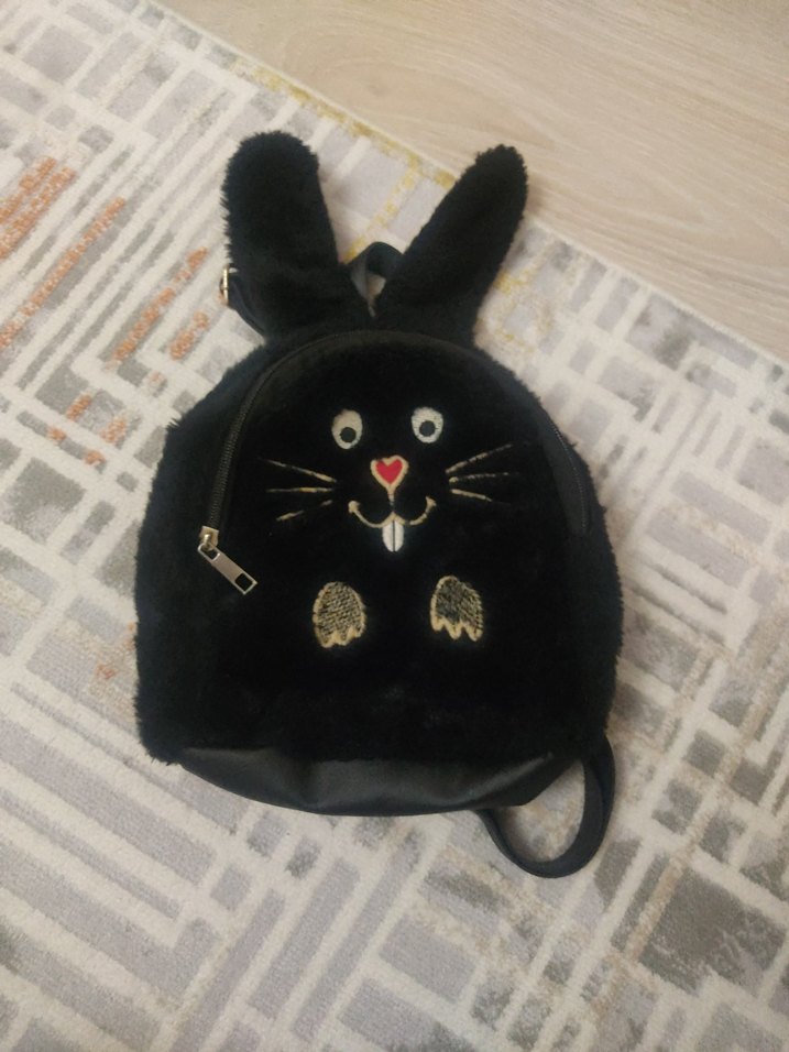 Siyah Kayışlı Gotik Sırt Çantası - Görsel 2