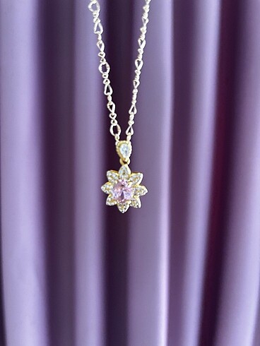  Beden Pembe taşlı gold kolye