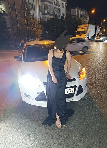 Siyah uzun elbise
