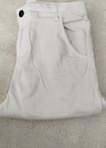 Beyaz erkek çocugu pantolonu - Görsel 2