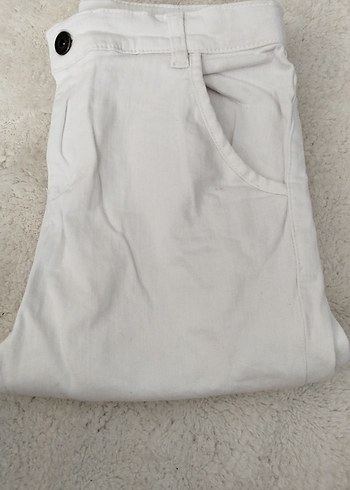 Beyaz erkek çocugu pantolonu - Görsel 3