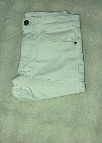 Düğmeli Beyaz Mini Kadın Şort - Görsel 5