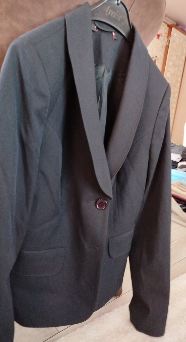 Gri KadınCeket, Düğmeli, Normal Boy, ÜNLÜ BİR MARKANIN Aoutleti - Görsel 5