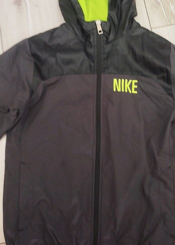 Nike Nike Siyah Kapüşonlu Erkek Yağmurluk