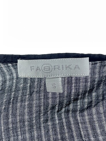 s Beden siyah Renk Fabrika Bluz %70 İndirimli.