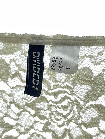 m Beden beyaz Renk H&M Bluz %70 İndirimli.