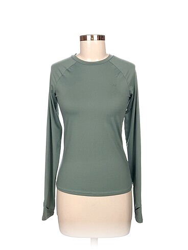 Tchibo T-shirt %70 İndirimli.