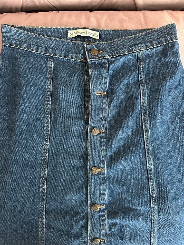 Düğmeli Mavi Midi Denim Etek - Görsel 3