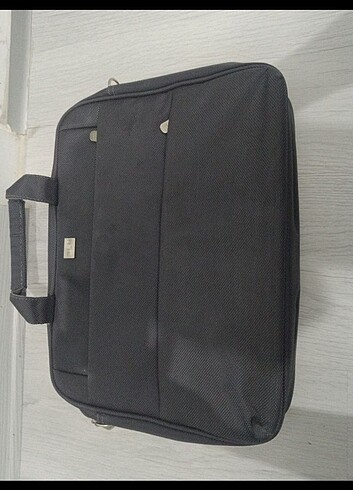 Laptop çantası 