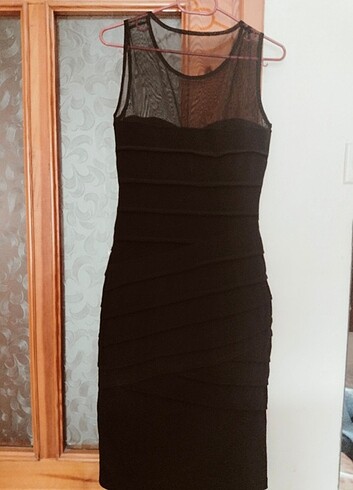 Siyah elbise