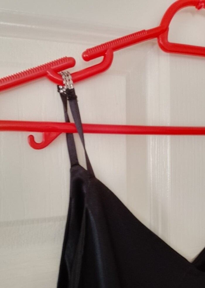 Siyah saten elbise - Görsel 2