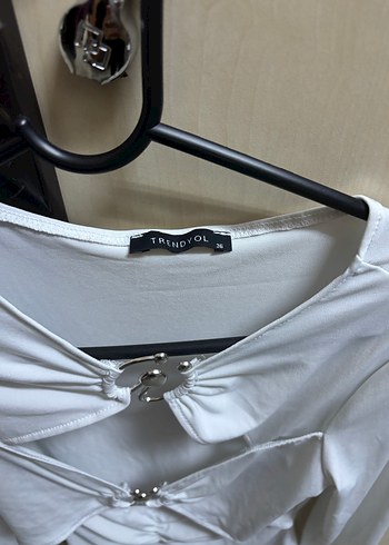 Kadın Beyaz V Yaka Uzun Kollu Bluz - Görsel 2