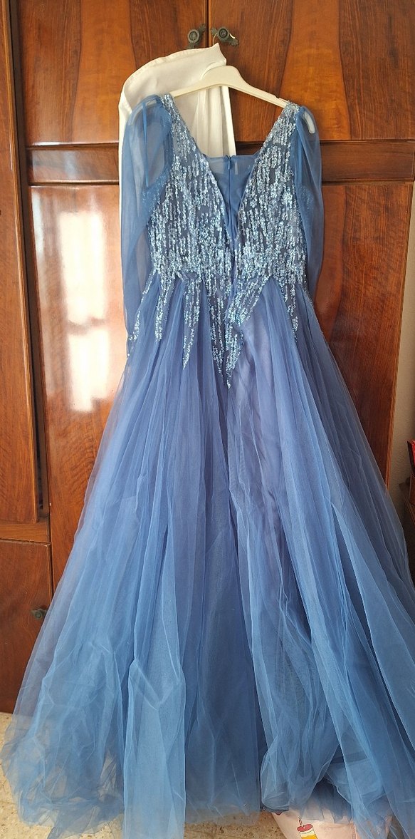 Uzun Kollu Mavi Nakışlı Kadın Abiye - Görsel 2