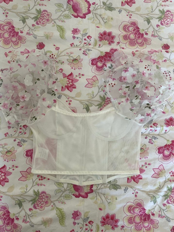 Çiçekli üst - Görsel 2