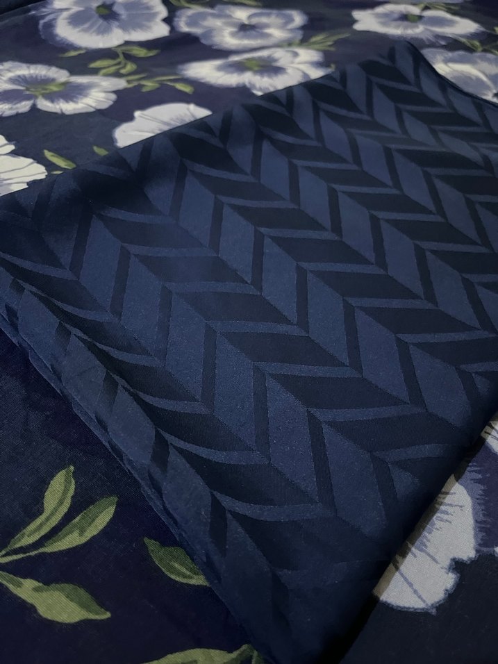 Baklava Desen Pamuk İpek Şal Lacivert Carell - Görsel 3