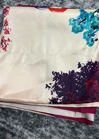 Renkli Pop Kültür Kadın eşarp - Görsel 2