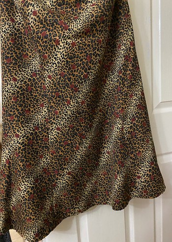 Bohem Tarzı Uzun Drapeli Yılan Desenli Etek - Görsel 2