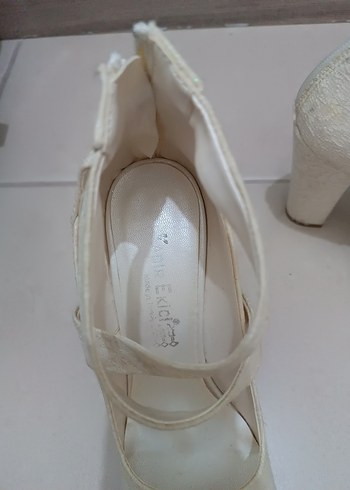 Beyaz Kadın Dolgu Topuklu Gece Ayakkabısı - Görsel 3