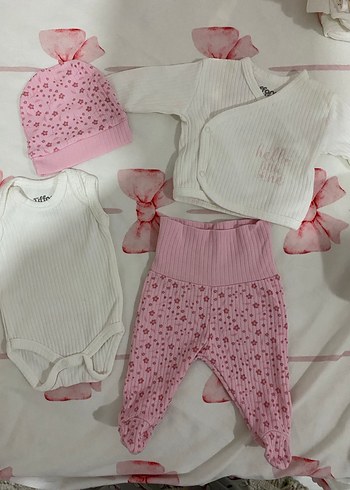 Pembe Dantel Detaylı Uzun Kollu Bebek Kıyafet Seti - Görsel 2