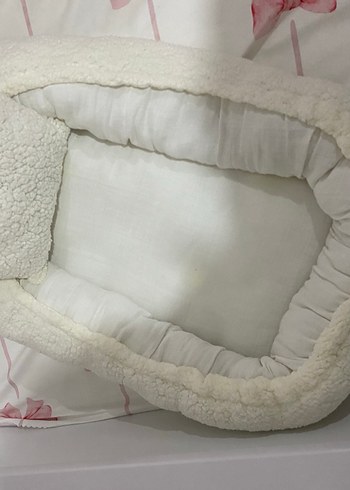 Beyaz Yumuşak Çocuk Uyku Minderi anne yanı - Görsel 3