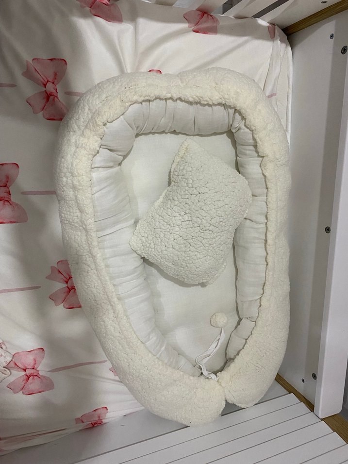 Beyaz Yumuşak Çocuk Uyku Minderi anne yanı - Görsel 4