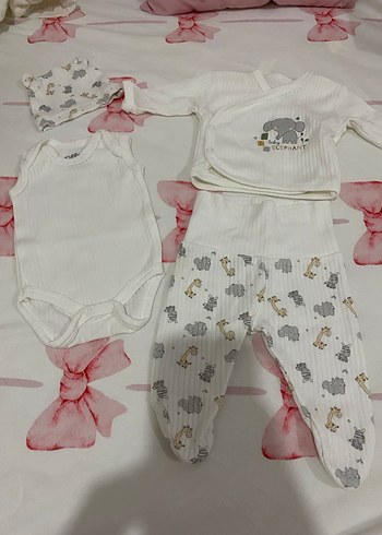 Bebek unisex Beyaz Nakışlı Pamuklu Takım - Görsel 2