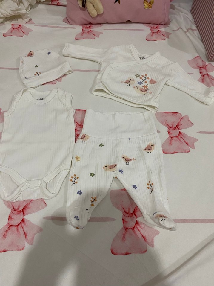 4 farklı Yenidoğan takım 1 kere giyildi sıfıra yakın - Görsel 5