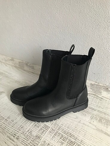 Diğer kadın bot