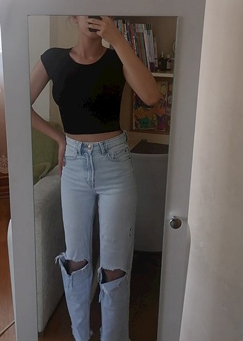 Yırtık Detaylı Jean