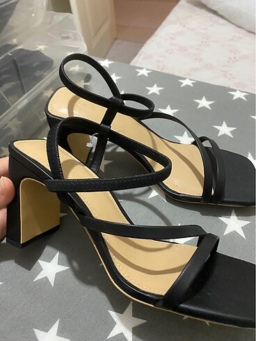 35 Beden H&M sandalet