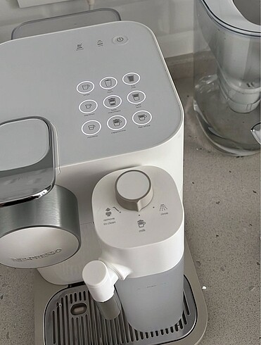 Nespresso Tertemiz Nespresso F541 Gran Lattisima Kapsül Kahve Makinesi