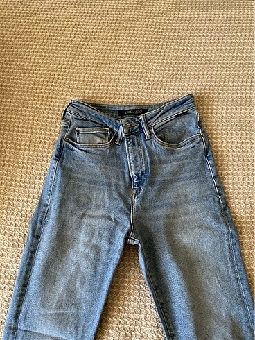 m Beden Jeans