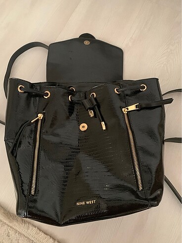Siyah sırt çantası nine west