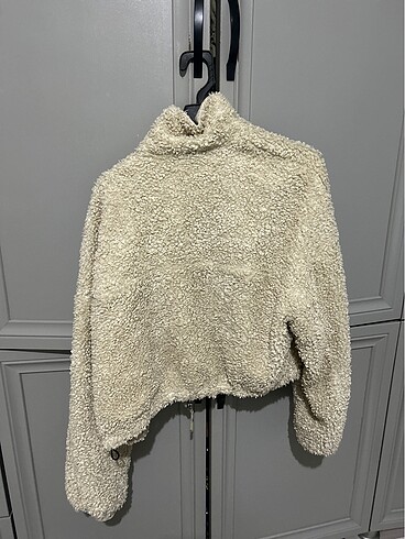Bershka Peluş ceket