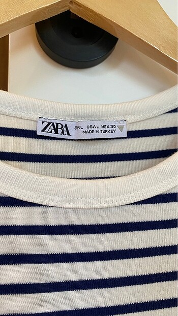 l Beden Zara crop tshirt