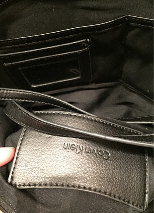 Calvin Klein Kol çantası