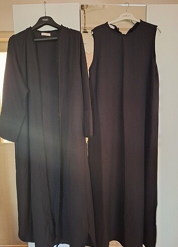 40 Beden siyah Renk Püsküllü Abaya Takım (Zulays)