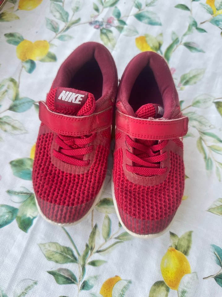 Kız Çocuk Kırmızı Nike Spor Ayakkabı - Görsel 2