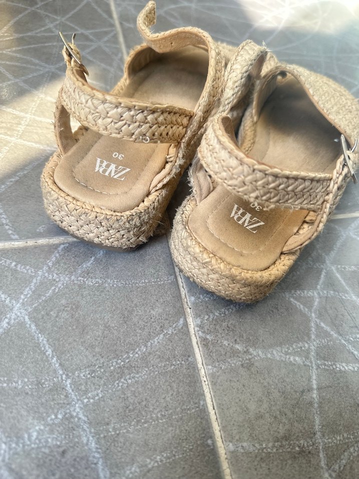 Bej Örgü Detaylı Dolgu Topuklu Sandalet - Görsel 5