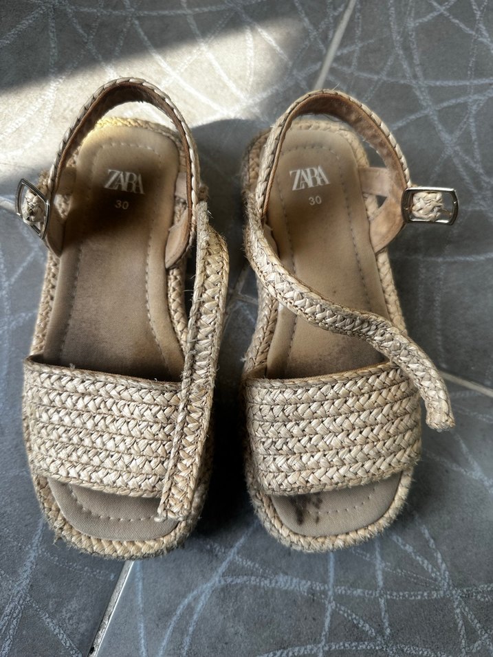 Bej Örgü Detaylı Dolgu Topuklu Sandalet - Görsel 3