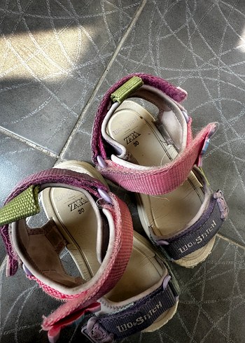 Kız Çocuk Renkli Bağcıklı Lastik Sandalet - Görsel 6