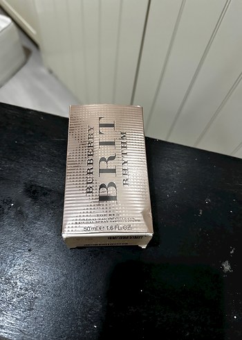 Burberry Brit Parfüm - Görsel 3
