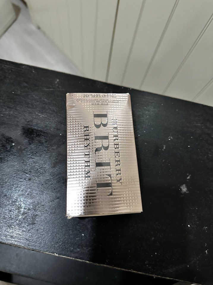 Burberry Brit Parfüm - Görsel 4