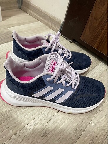 Adidas runfalcon spor ayakkabısı