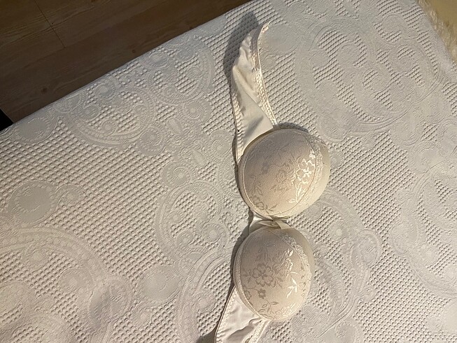 diğer Beden Sütyen