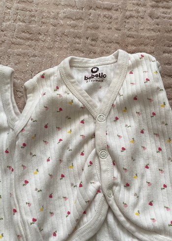 Kız Çocuk Beyaz Düğmeli Pamuklu Yelek - Görsel 2