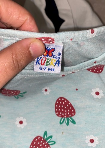 Çilek Desenli Uzun Kollu Kız Tişörtü - Görsel 3